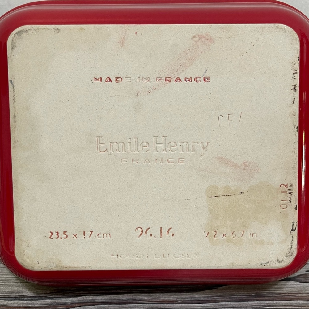Emile Henry France Modern Classics Ceramic Rectangular Baking Dish Red 9.2"x6.7" - Picture 10 of 17